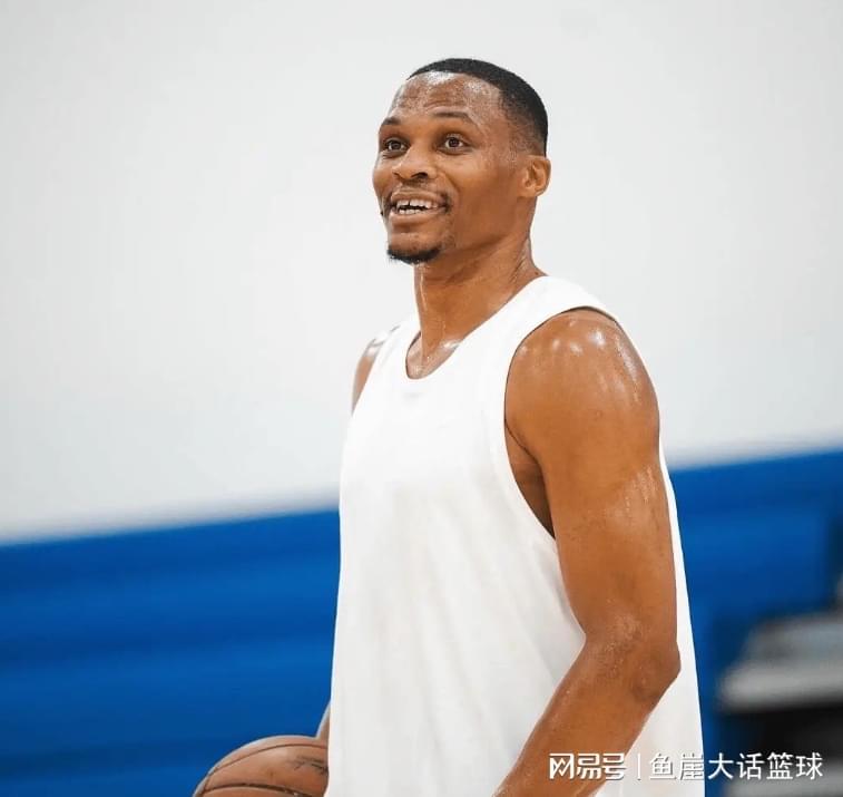 美媒晒2000年至今后卫篮板:威少第一,哈登排第三,库里成功上榜